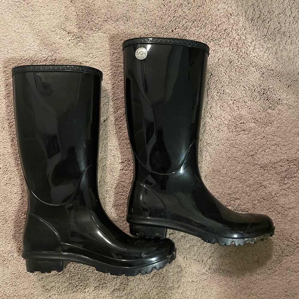 Ugg rain boots